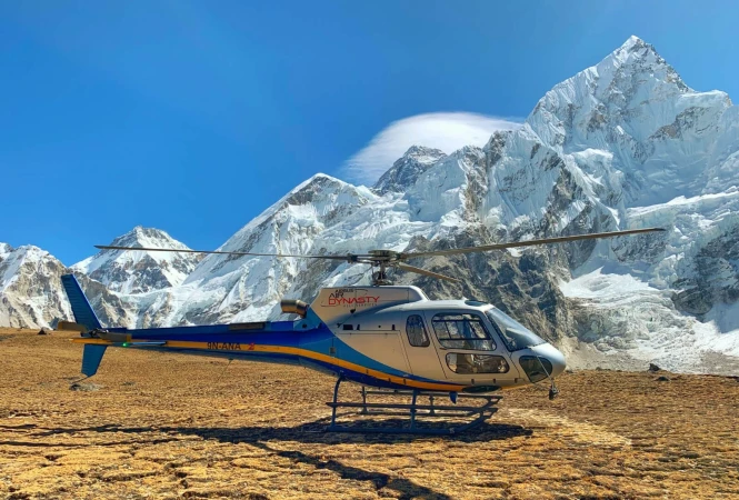 luxury-travel-in-nepal-with-everest-landing-helicopter-tour